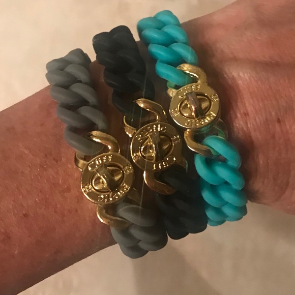 Rustic cuff - Picture 1 of 2